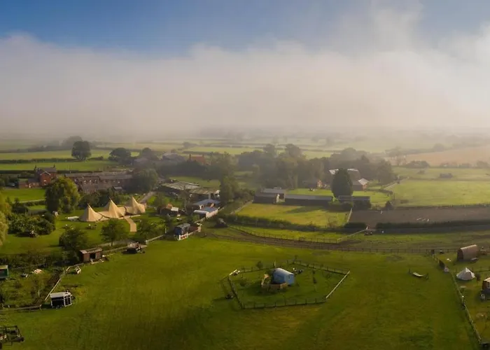 Skipbridge Farm Glamping Camping