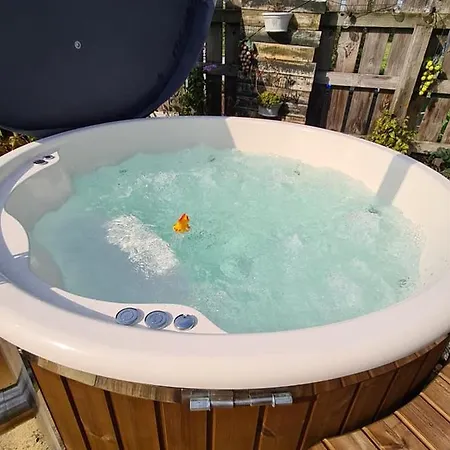 Campsite Skipbridge Farm Glamping *