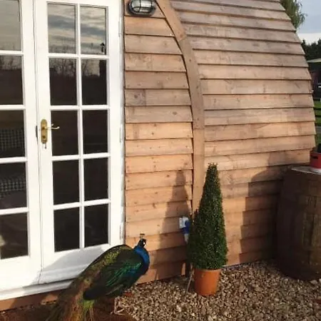 Skipbridge Farm Glamping * יורק