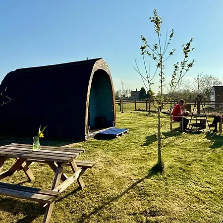 Skipbridge Farm Glamping Kamp alanı