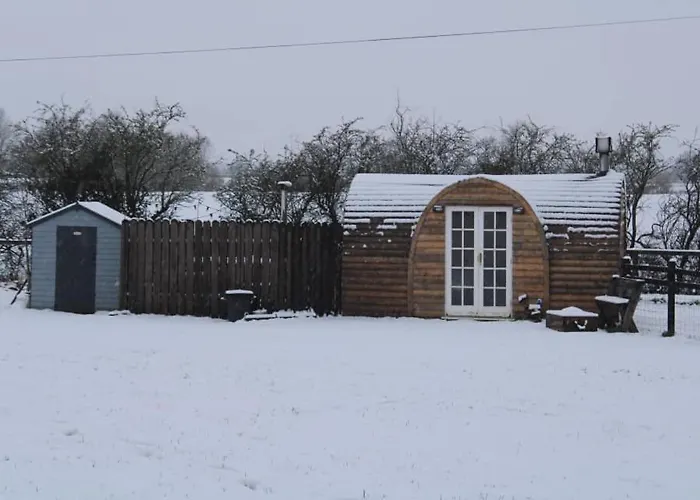 Skipbridge Farm Glamping مكان تخييم *
