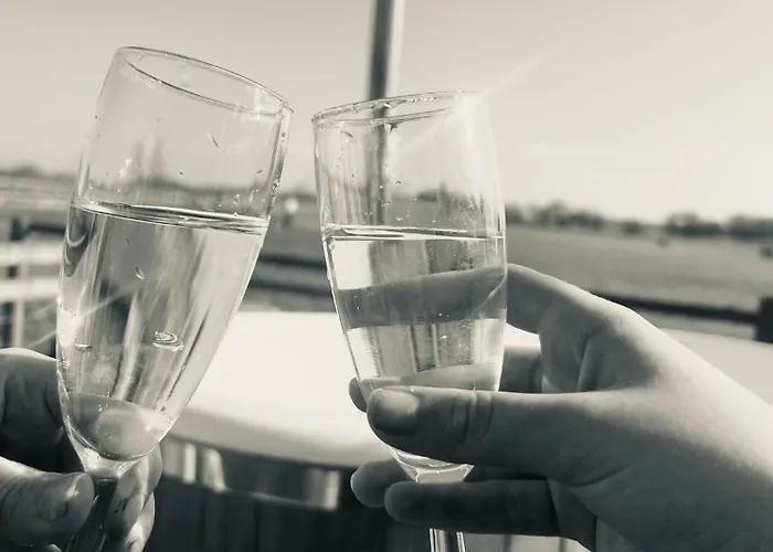 Skipbridge Farm Glamping *