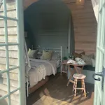 Camping Skipbridge Farm Glamping