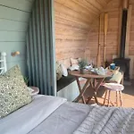 Camping Skipbridge Farm Glamping *